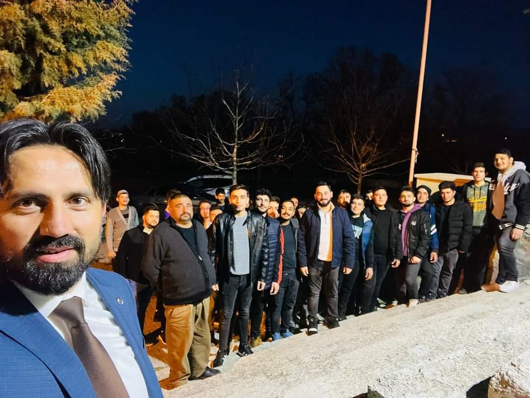 Ali Rıza Özdemir köyümüzde gençlerle iftar programında bir araya geldi